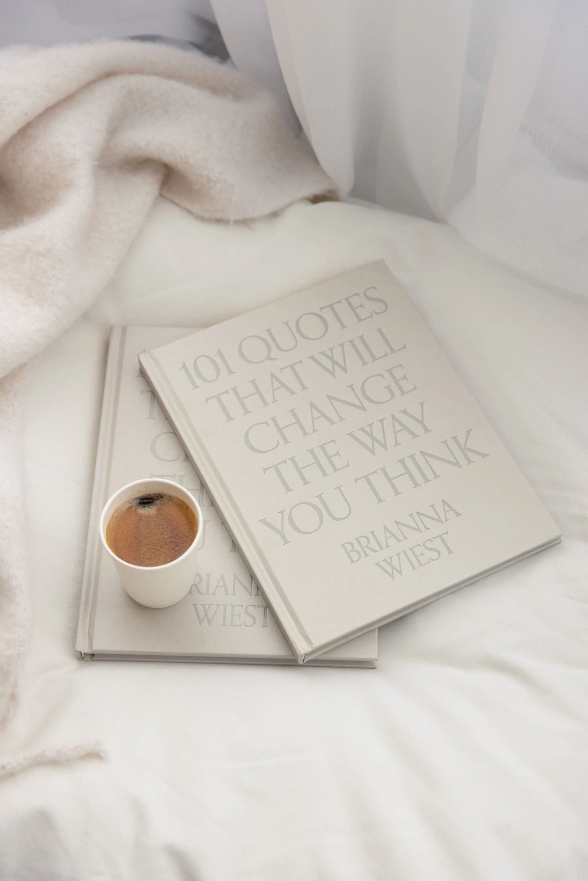 101 Quotes That Will Change the Way You Think - Table Book